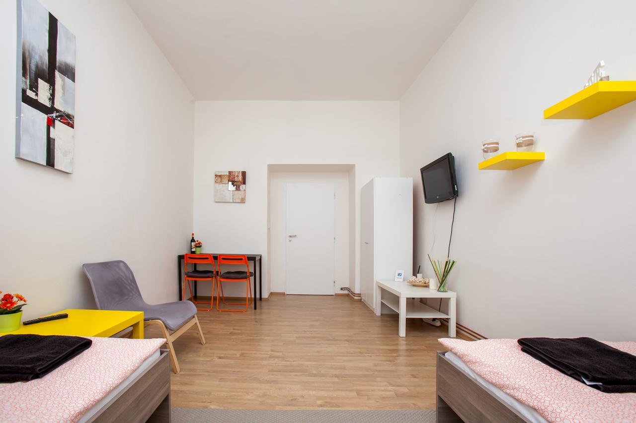 Hradcanska Apartment *